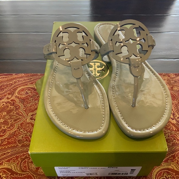TORY BURCH PATENT LEATHER MILLER SANDALS in  LIGHT JADE,SZ 9.5, BNIB, MSRP$200 - Picture 1 of 4